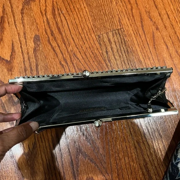 Evening purse in black and silver with rhinestones - Picture 2 of 4